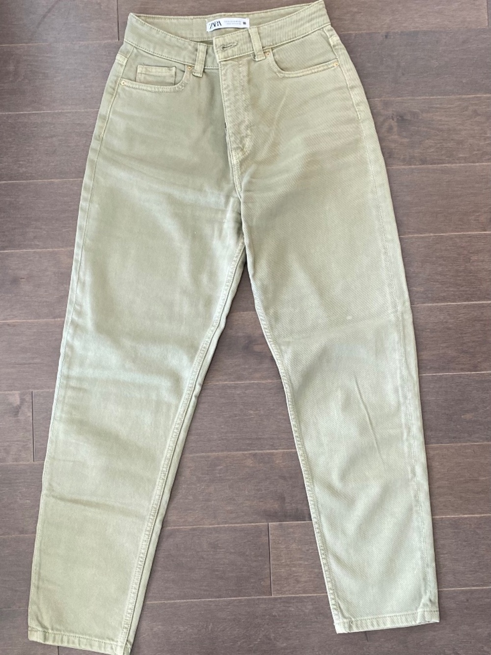 Zara High-Waisted Sage Green Straight Leg Jeans – Size 34